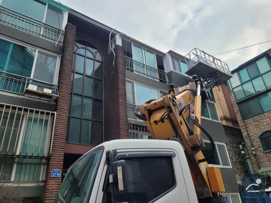 음성산업단지 스카이차 지붕·판넬 작업 현장